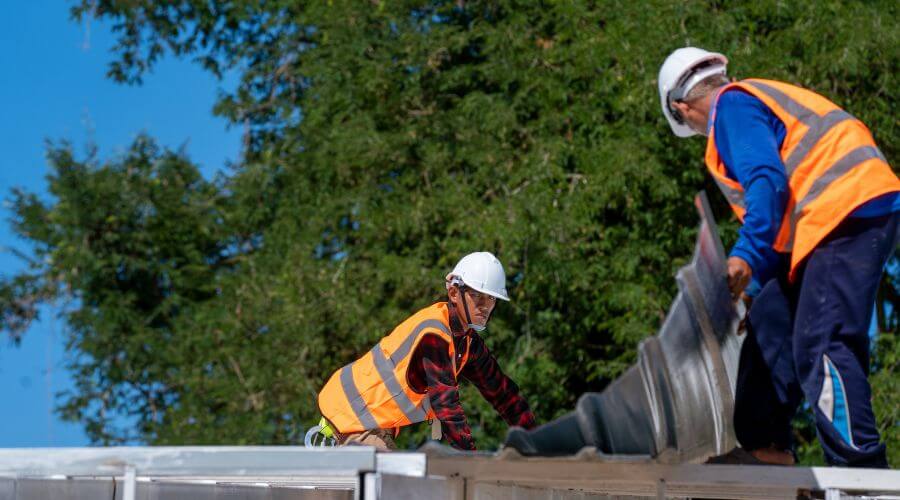 Professional new roof installation services in Edgewood, IA
